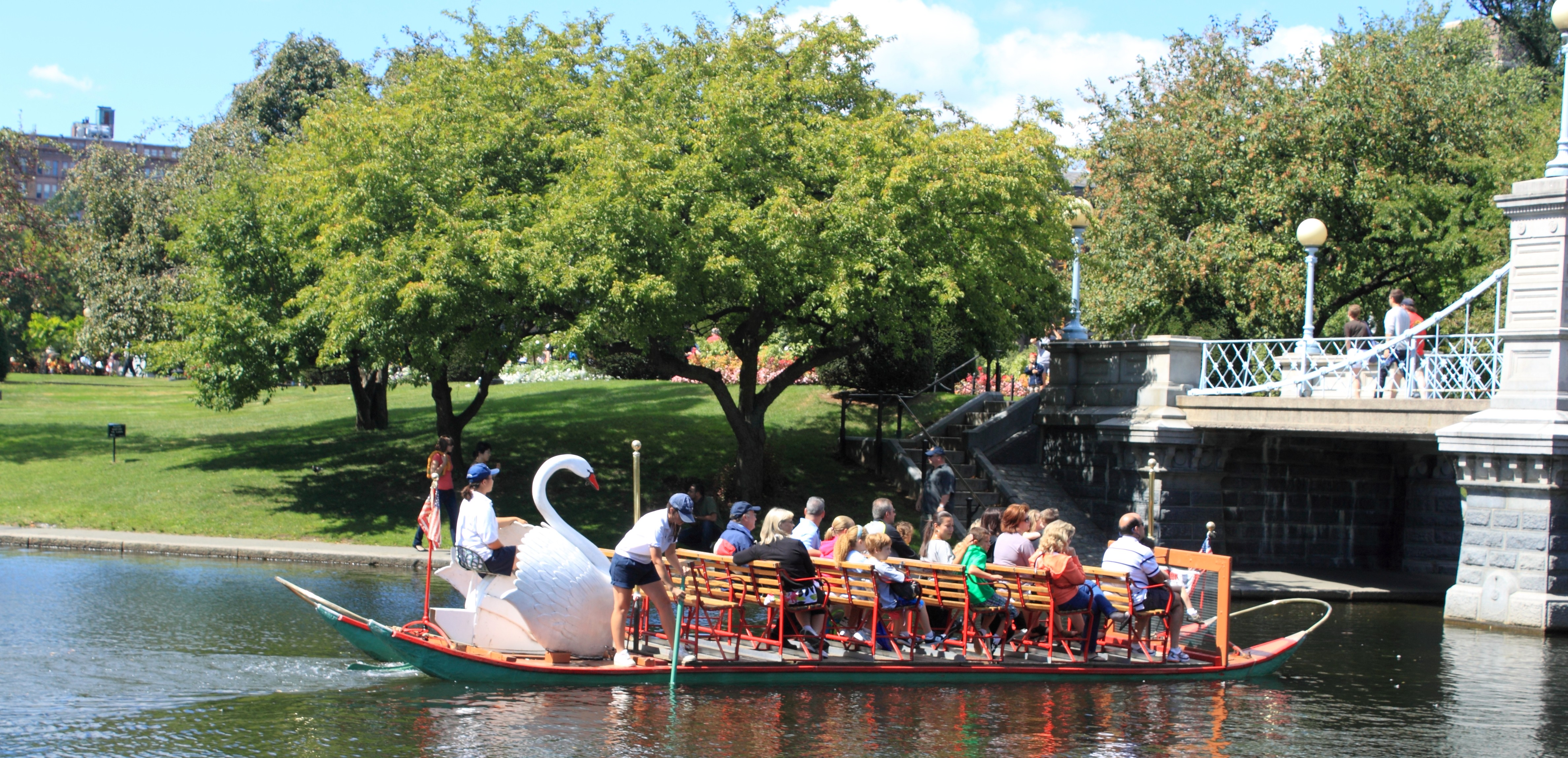 boston_swan_boat