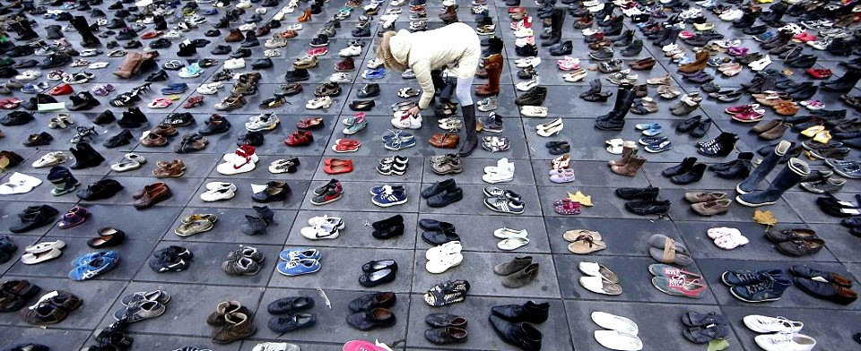 paris shoe protest