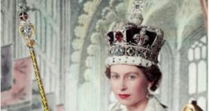 Donald Trump at the UN, versus Queen Liz at Her Coronation QE II, photo from Wikimedia Commons